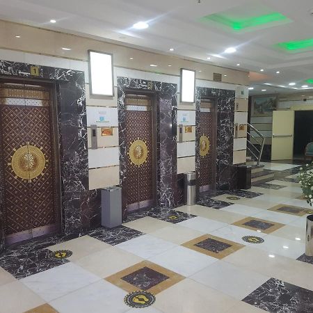 Готель Karam Taibah Almasi Medina Екстер'єр фото